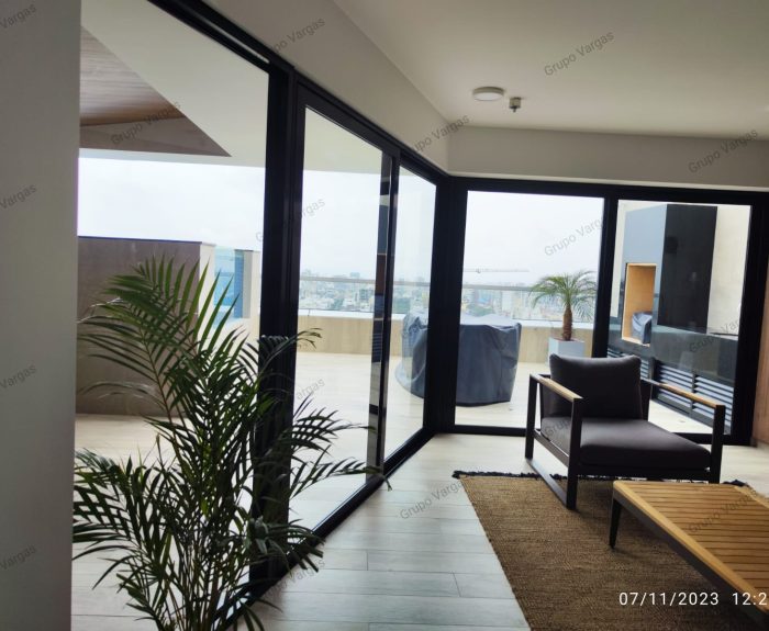 Ideal para interiores y exteriores